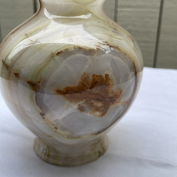 Vintage Onyx Petite Marbled Vase - Picture 5 of 5
